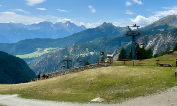 Chamois-Bard-camper-wander